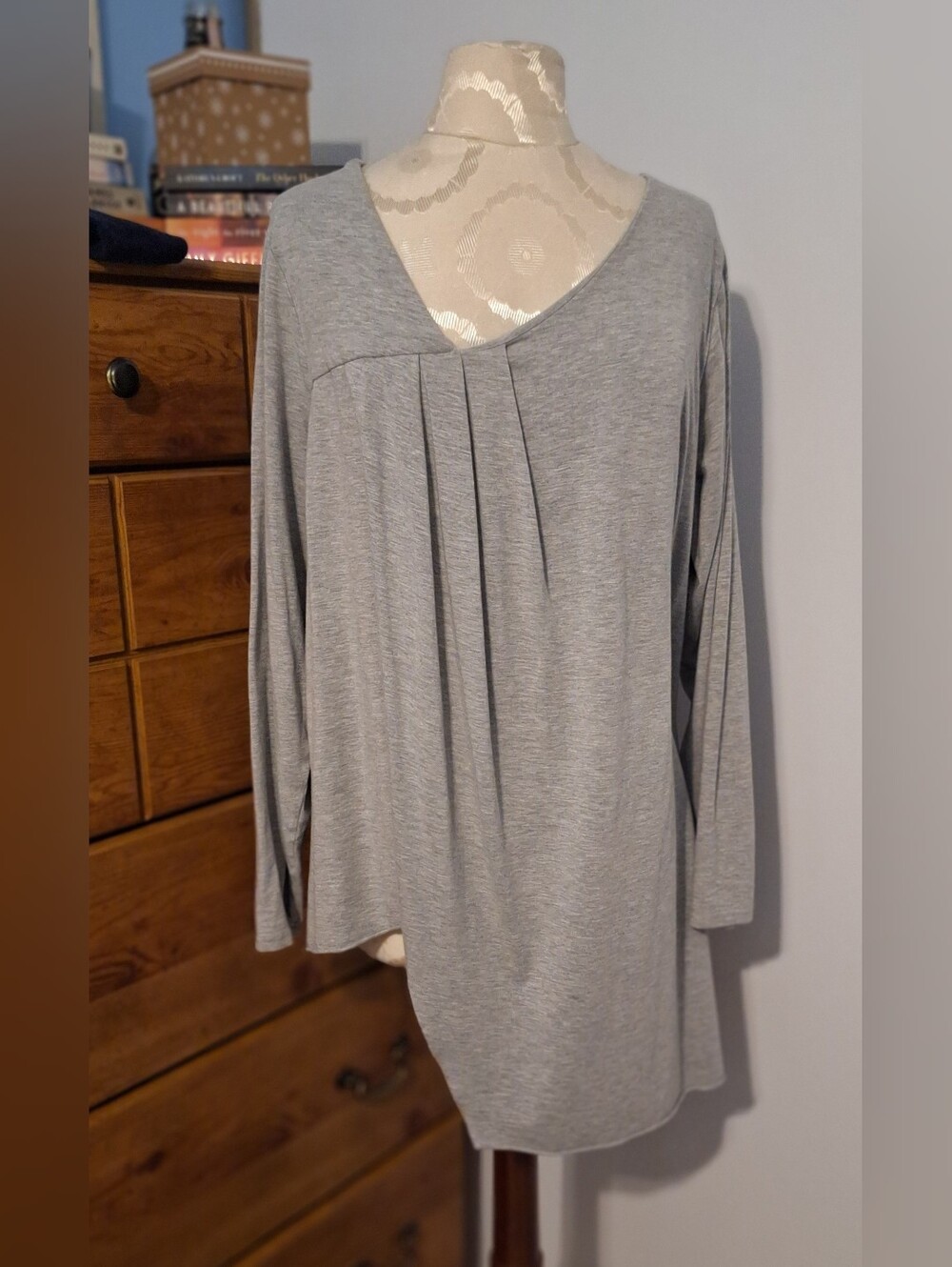 Women’s Grey Pleated V-Neck Long Sleeve Top